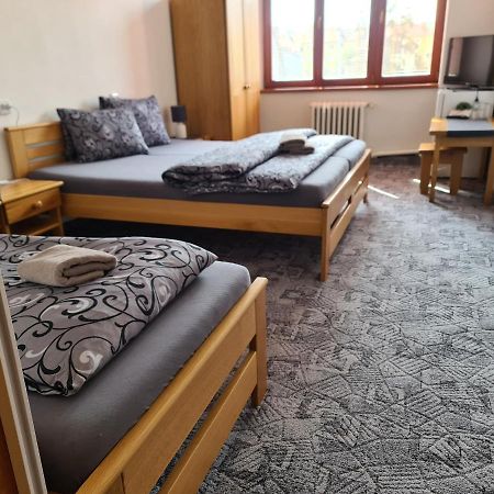 Hotel Koruna Rožnov pod Radhoštěm 외부 사진