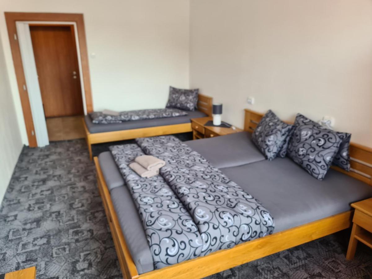 Hotel Koruna Rožnov pod Radhoštěm 외부 사진