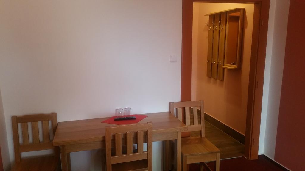 Hotel Koruna Rožnov pod Radhoštěm 외부 사진