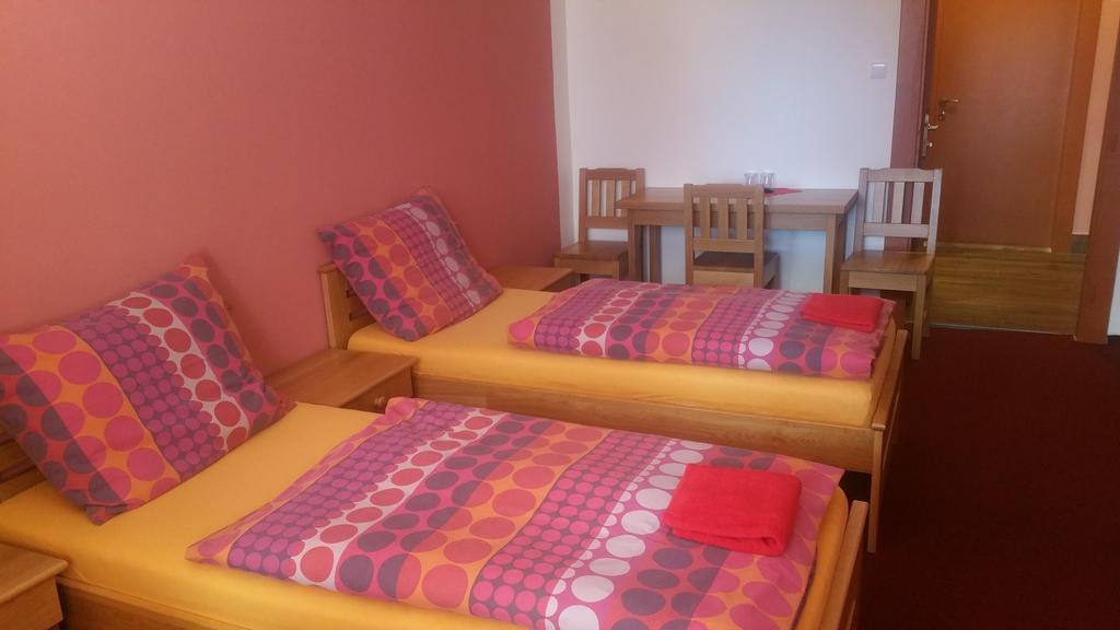 Hotel Koruna Rožnov pod Radhoštěm 외부 사진