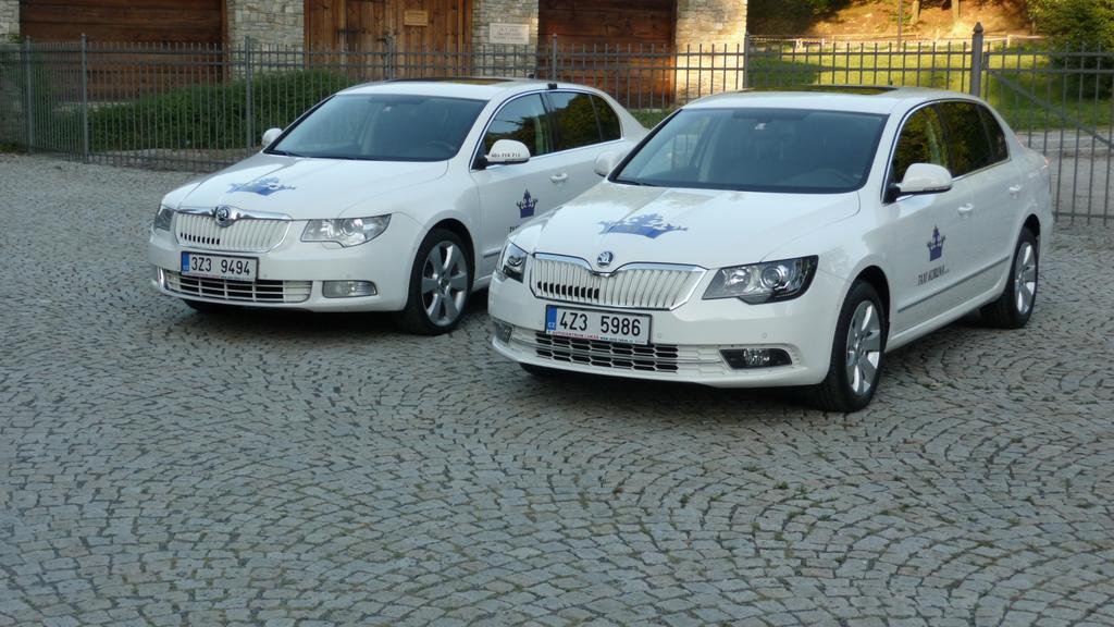 Hotel Koruna Rožnov pod Radhoštěm 외부 사진