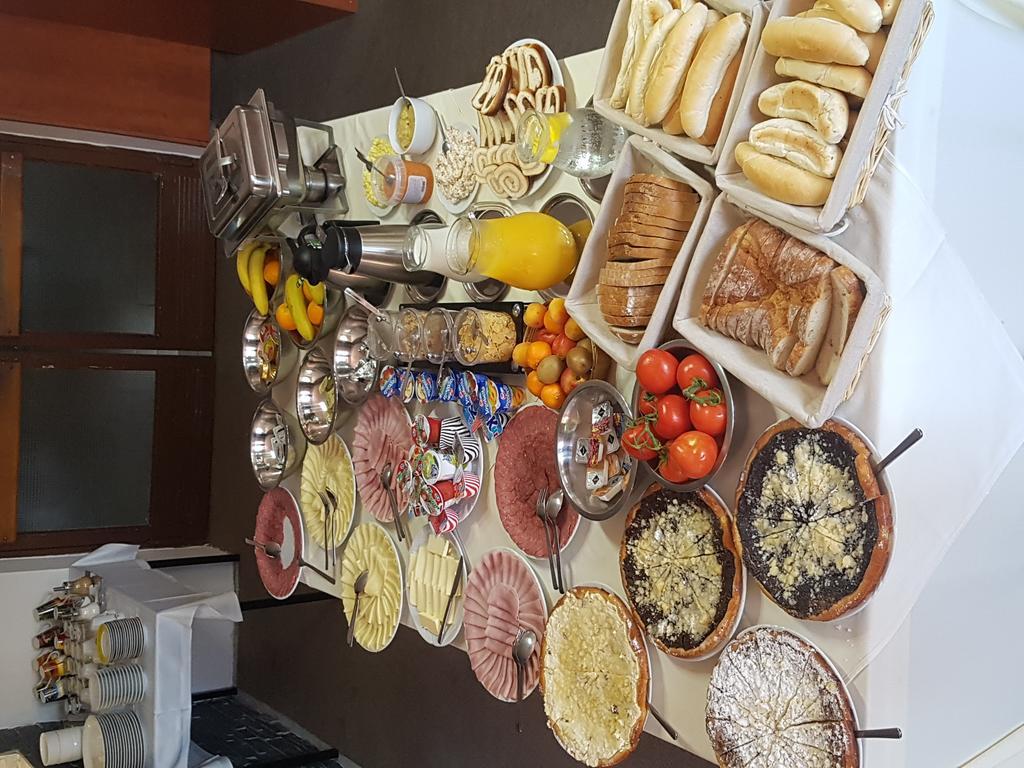 Hotel Koruna Rožnov pod Radhoštěm 외부 사진