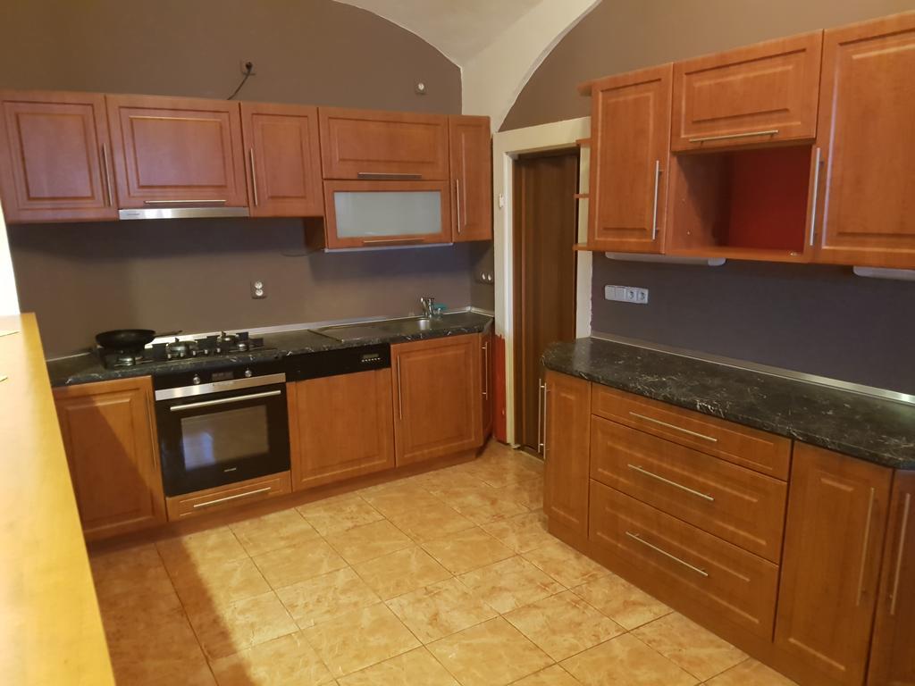 Hotel Koruna Rožnov pod Radhoštěm 외부 사진