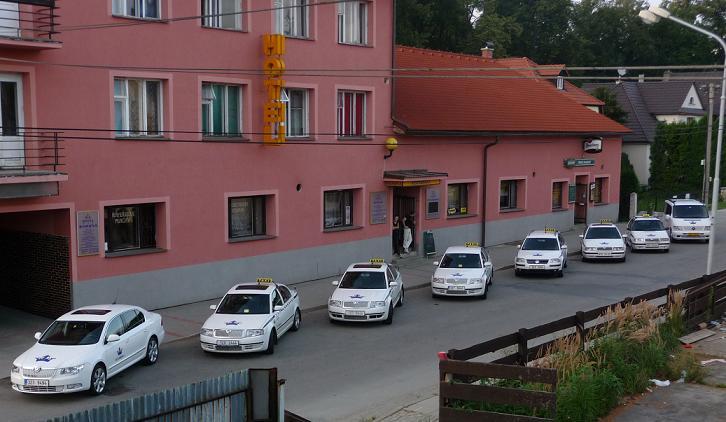 Hotel Koruna Rožnov pod Radhoštěm 외부 사진
