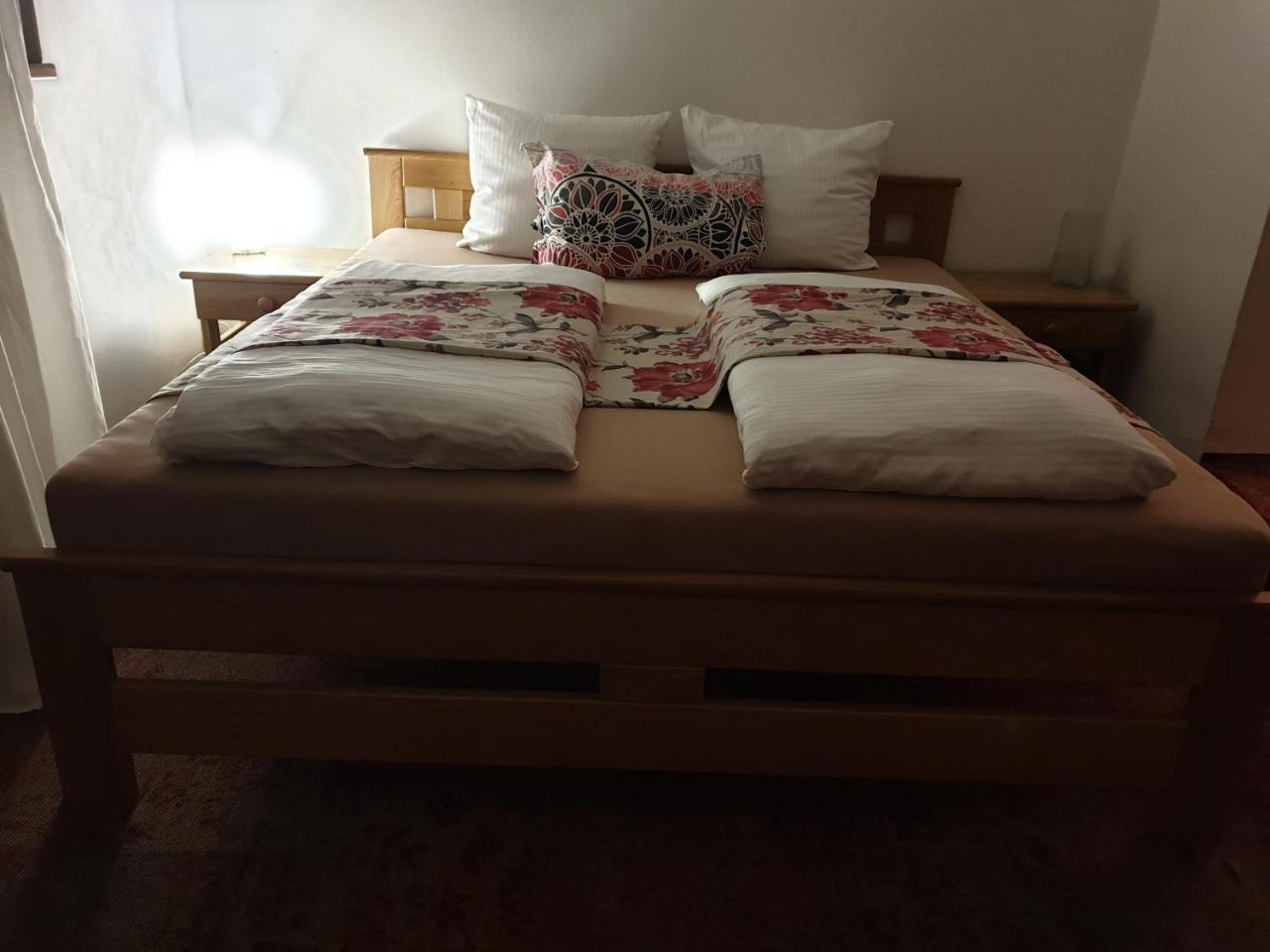 Hotel Koruna Rožnov pod Radhoštěm 외부 사진