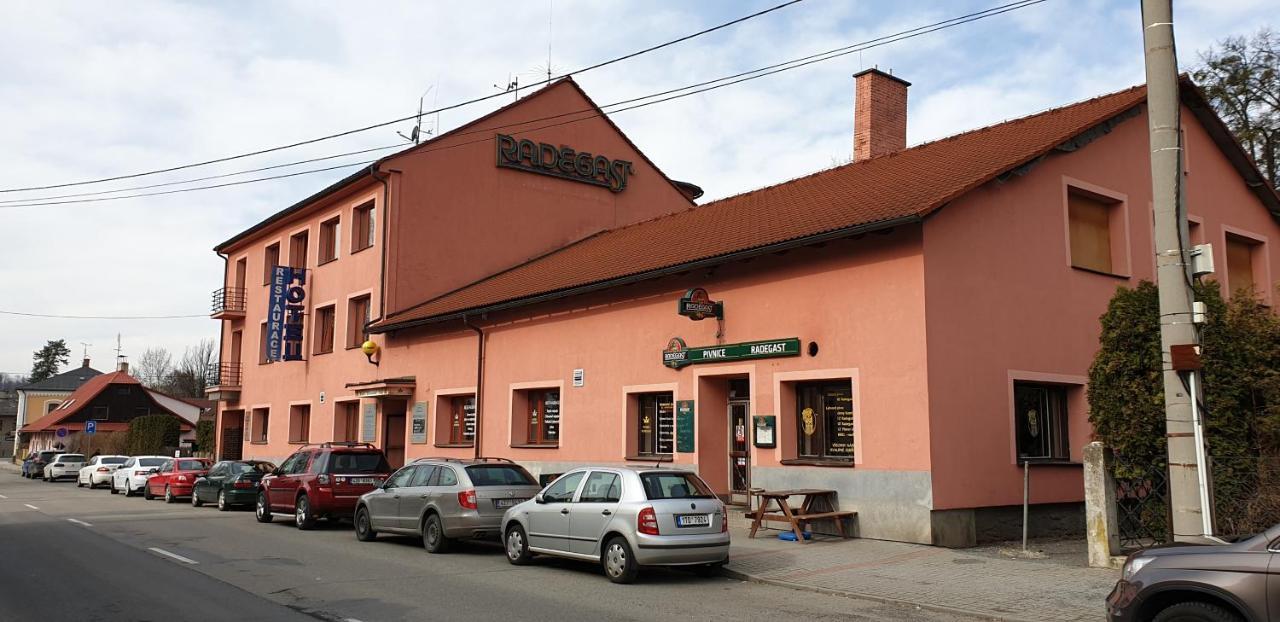 Hotel Koruna Rožnov pod Radhoštěm 외부 사진